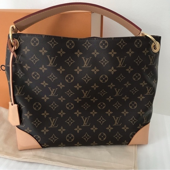 Louis Vuitton Berri PM Monogram Canvas - Picture 4 of 17